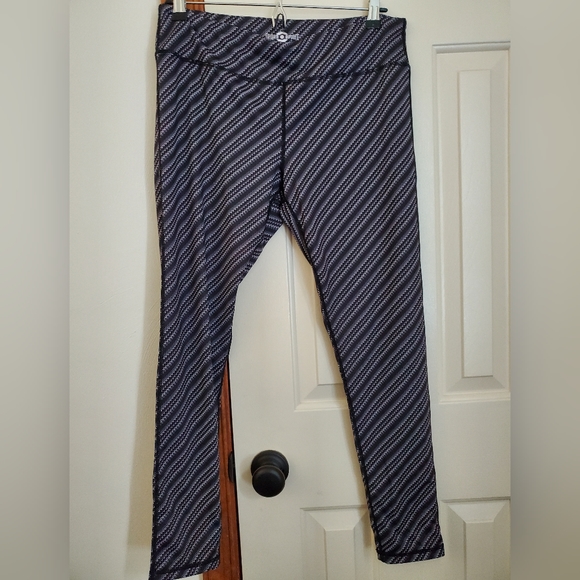 Yoga Pants Inner Spirit - Picture 1 of 3